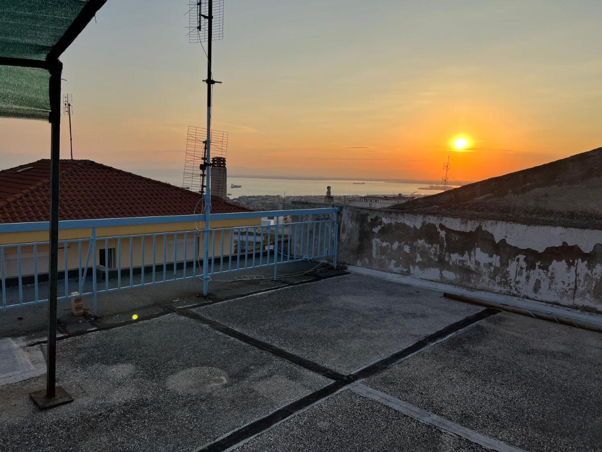Sunset Apartment Thessaloniki Exterior foto